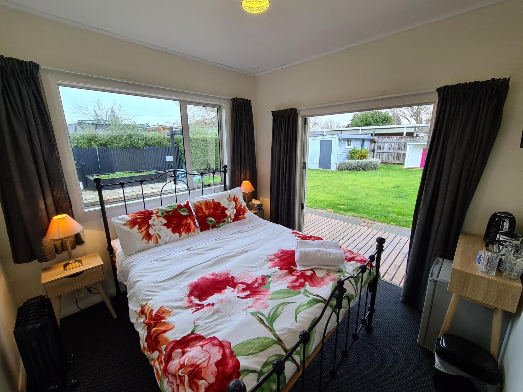 Central Masterton Sleepout Extérieur photo